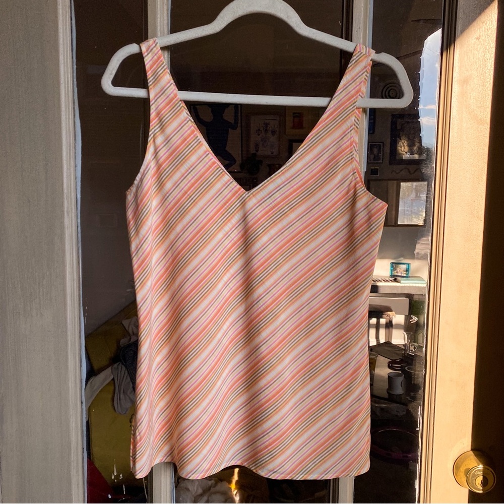 NWOT Theory 100% Silk Bias Cut Striped V Neck Tank Top in Coral, Pink, & White